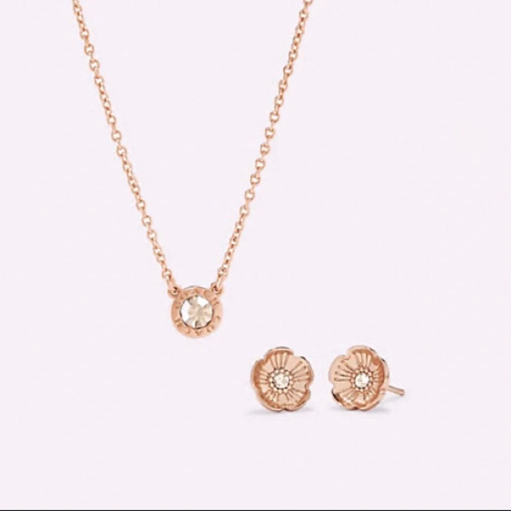 NEW Coach Open Circle Necklace & Tea Rose Stud Earrings  Style C6604 Rose Gold - Picture 7 of 12